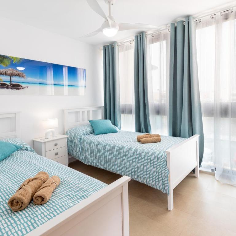 LOLA'S HOME - Two-Bedroom Apartment - 41