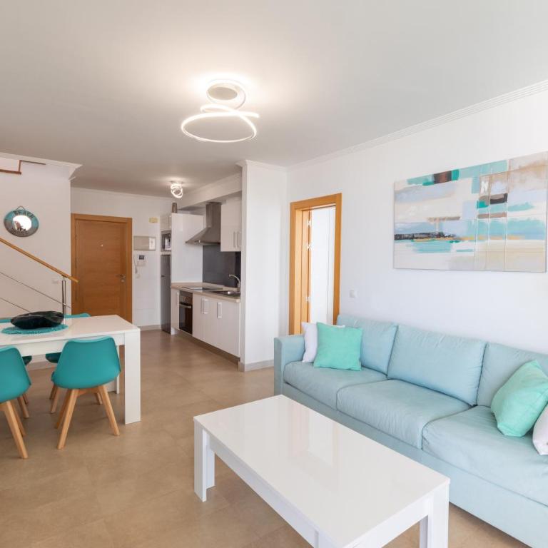 LOLA'S HOME - Two-Bedroom Apartment - 23