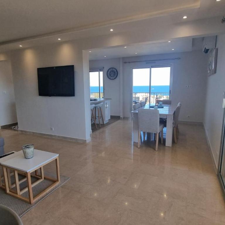 LUXURY APPARTEMENT Vue MER PANORAMIQUE - Appartement - Vue sur Mer - 26