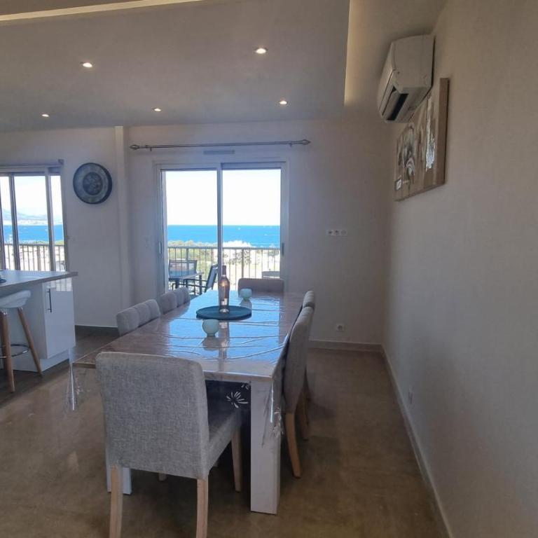 LUXURY APPARTEMENT Vue MER PANORAMIQUE - Appartement - Vue sur Mer - 30