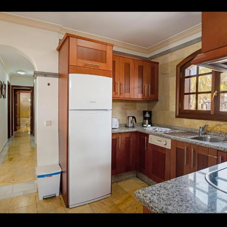 VILLA HELEN - Two-Bedroom Villa - 18