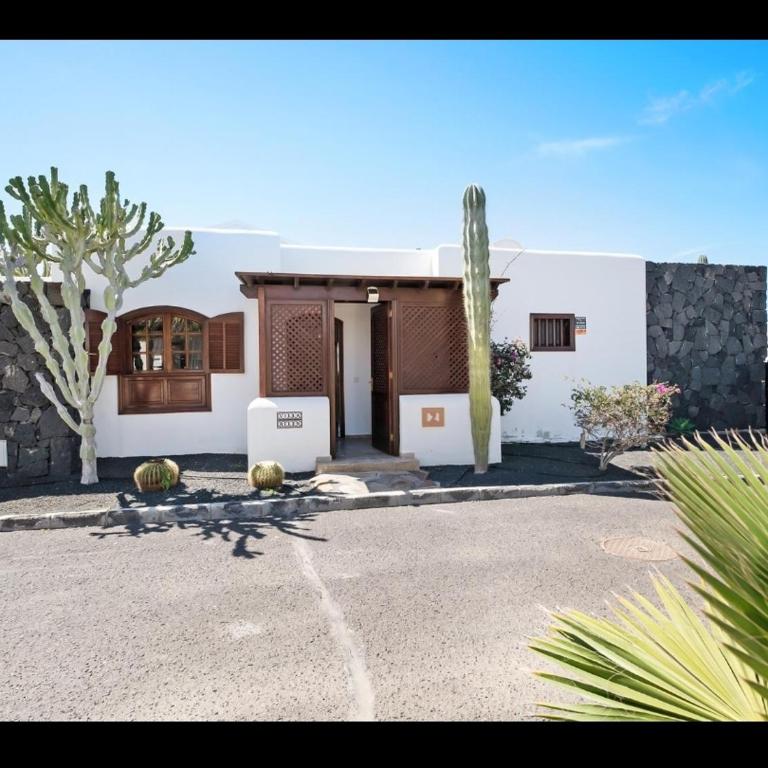 VILLA HELEN - Two-Bedroom Villa - 27
