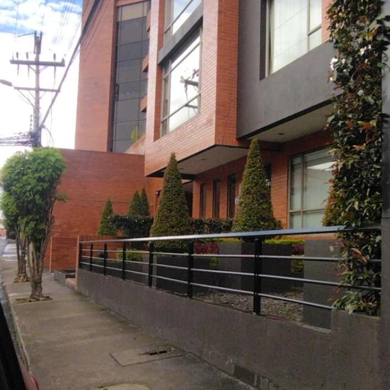 Departamento en Puertas del Sol, uno de los mejores sectores de Cuenca - Apartamento de 2 dormitorios - 12