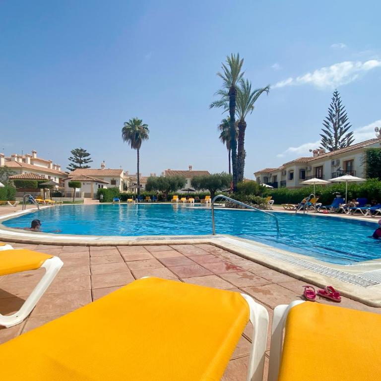 Lovely 1- bedroom rental with pool, close to the beach - Apartamento de 1 dormitorio - 5