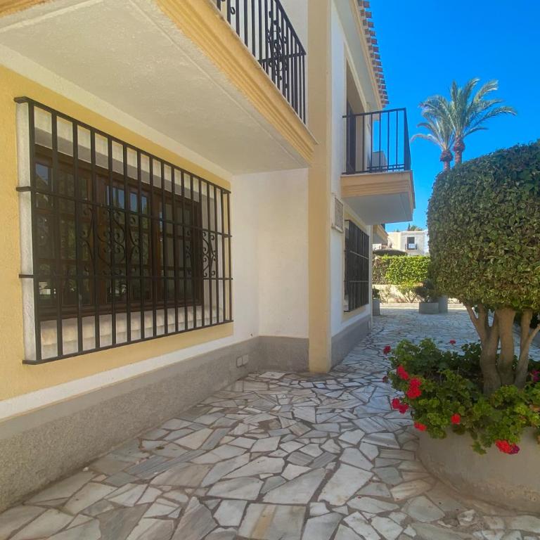 Lovely 1- bedroom rental with pool, close to the beach - Apartamento de 1 dormitorio - 6