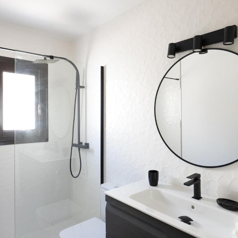 Lovely 1- bedroom rental with pool, close to the beach - Apartamento de 1 dormitorio - 9