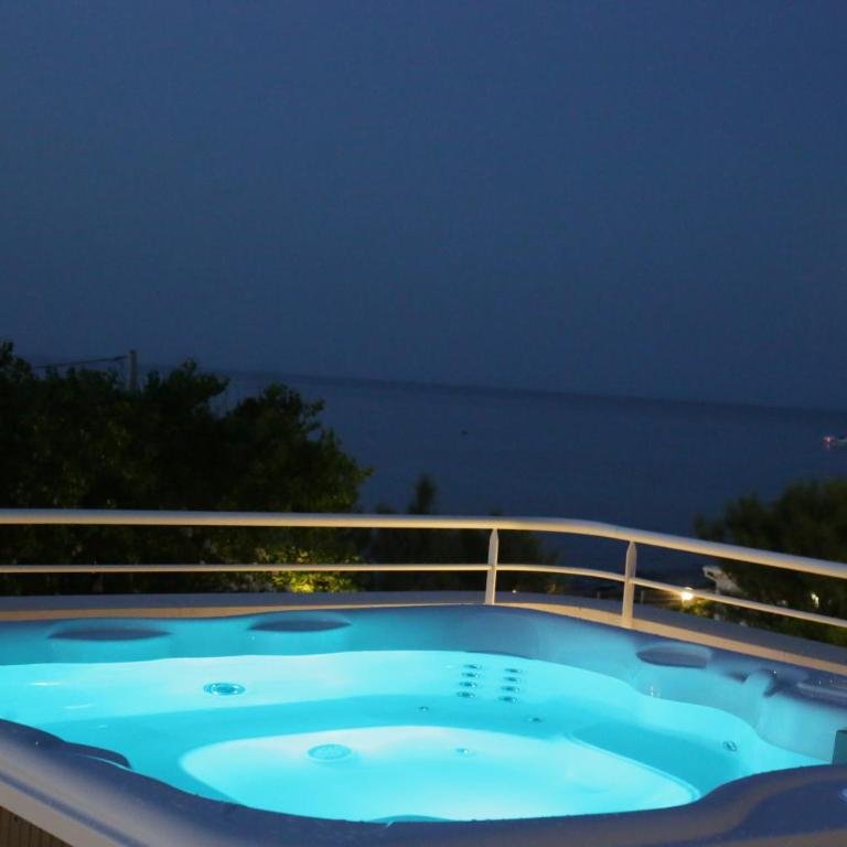 Curri Case al Mare - Villa con Vista Mare - 1