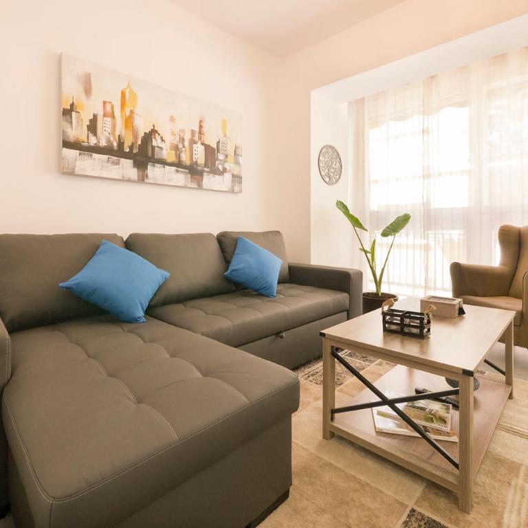 Apartamento Ribera del Genil Centro - Three-Bedroom Apartment - 4