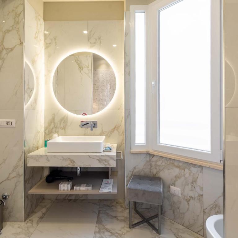 ELICAL Exclusive Private Suites - Camera Quadrupla Deluxe - 35