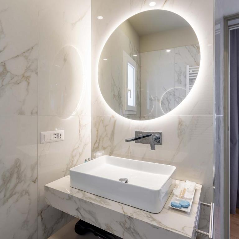ELICAL Exclusive Private Suites - Camera Tripla Deluxe - 18