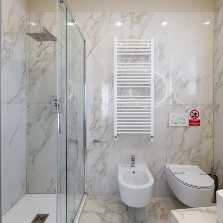 ELICAL Exclusive Private Suites - Camera Tripla Deluxe - 14