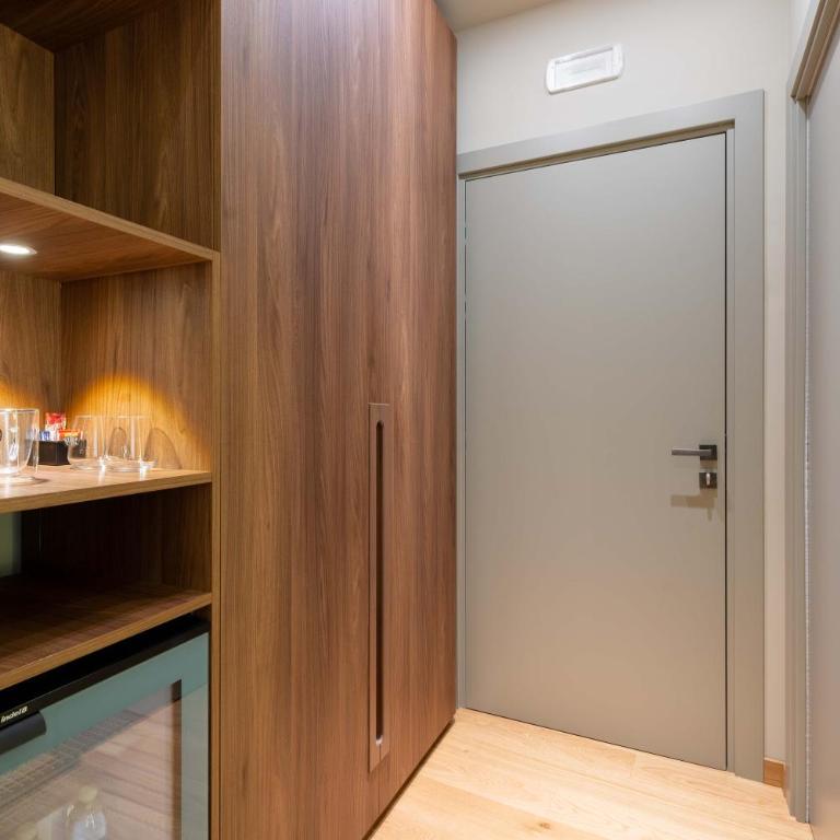 ELICAL Exclusive Private Suites - Camera Matrimoniale Deluxe con Vasca - 7
