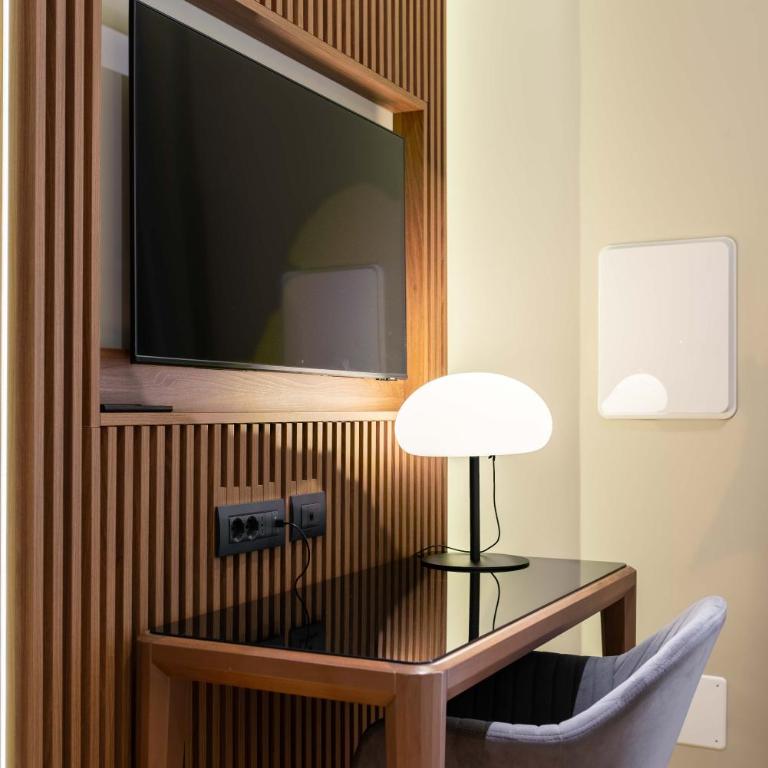 ELICAL Exclusive Private Suites - Camera Matrimoniale Deluxe con Vasca - 9