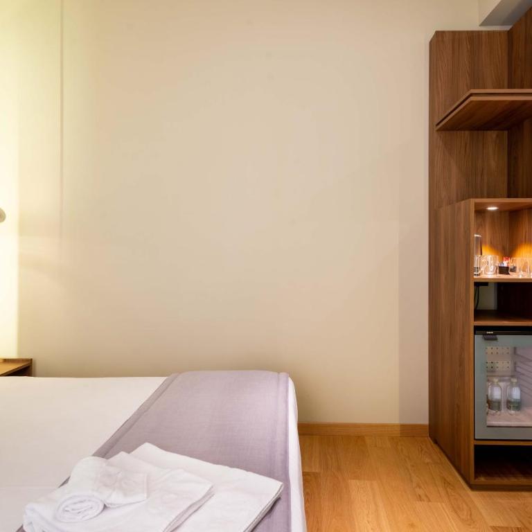 ELICAL Exclusive Private Suites - Camera Matrimoniale Deluxe con Vasca - 12