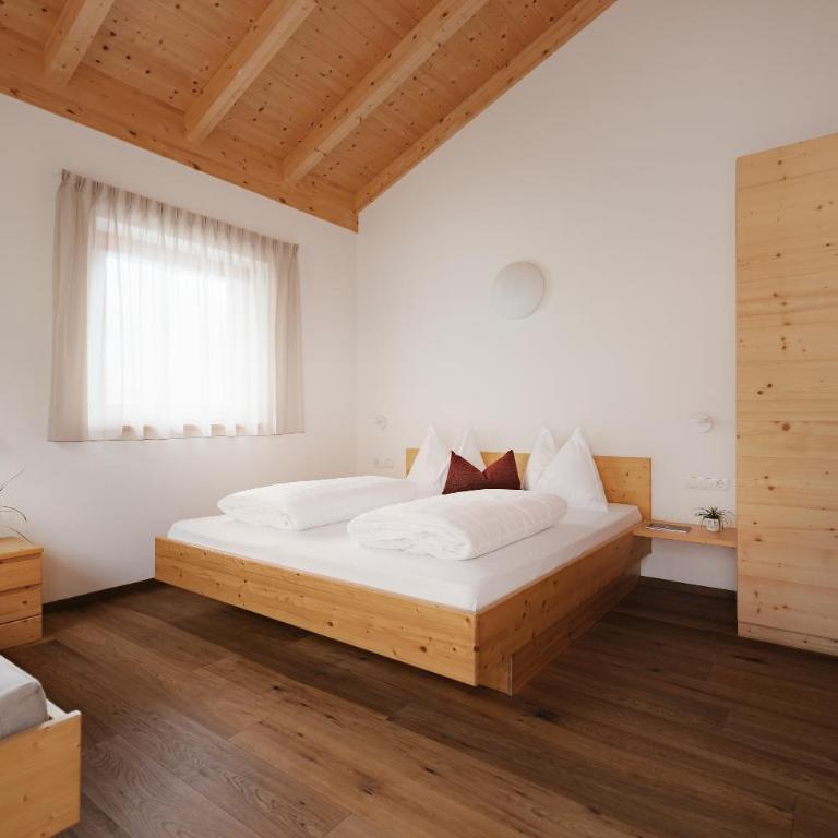 Untermairhof Appartment Residence - Two-Bedroom Apartment with Mountain View - 3