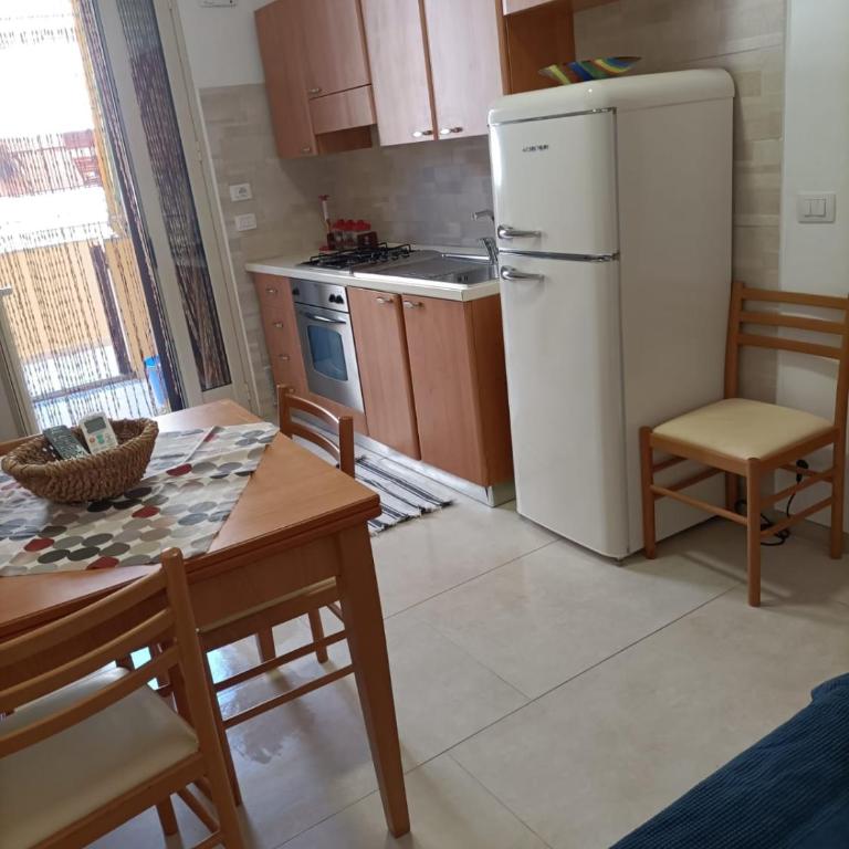 Casa Vacanze Il Giardino Dei Girasoli - Apartment - Ground Floor - 4