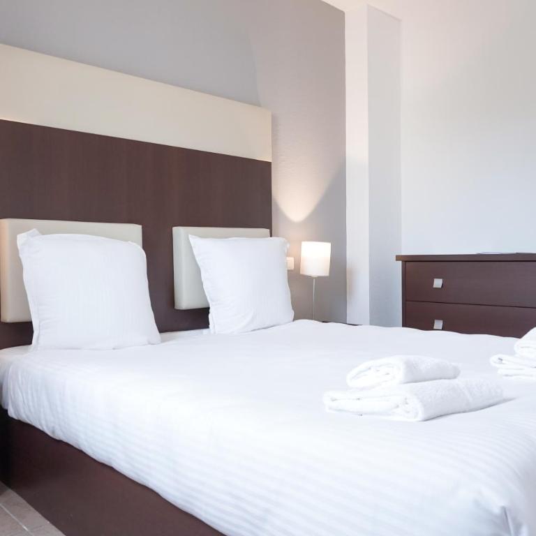 Comfort Aparthotel Six-Fours - Villa Familiale 3 Chambres - 1