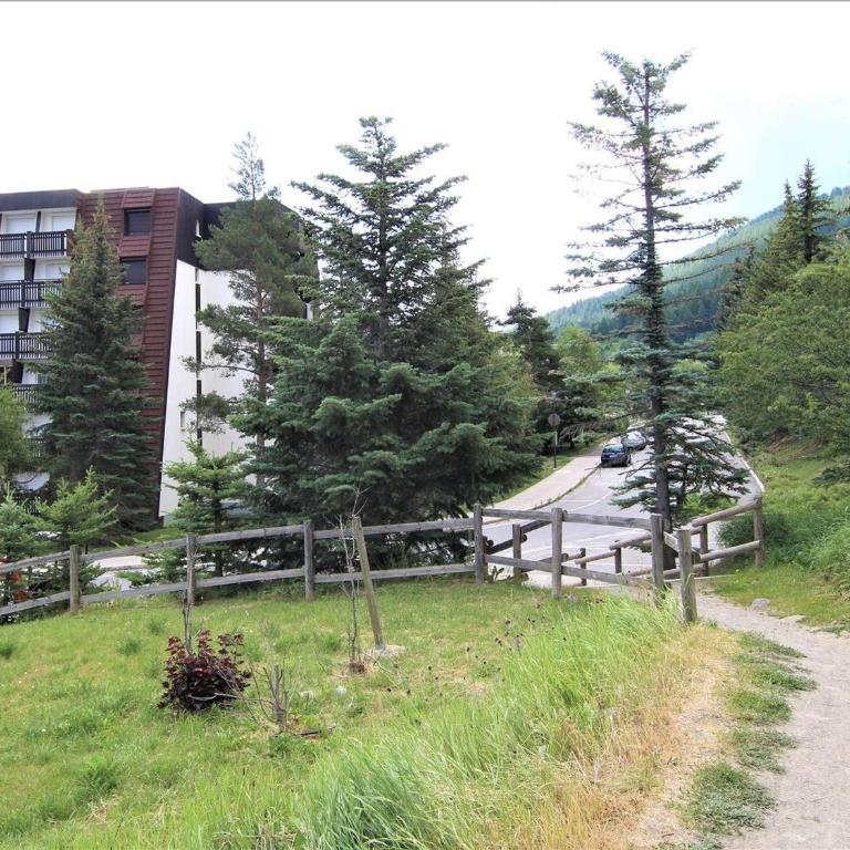 Charmant T2 avec parking à 200m des pistes - La Salle-les-Alpes - Appartement 1 Chambre - 10