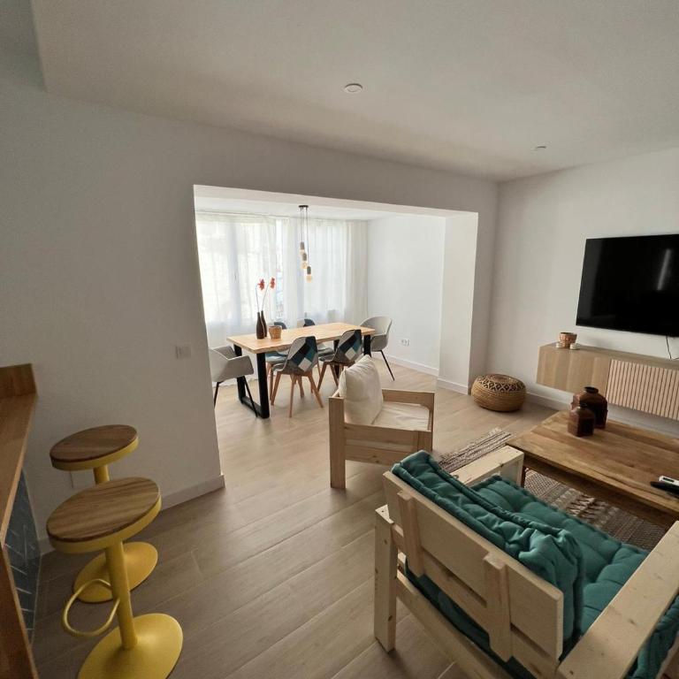 Apartamentos Buganvilla Roquetas de Mar - Two-Bedroom Apartment - 9