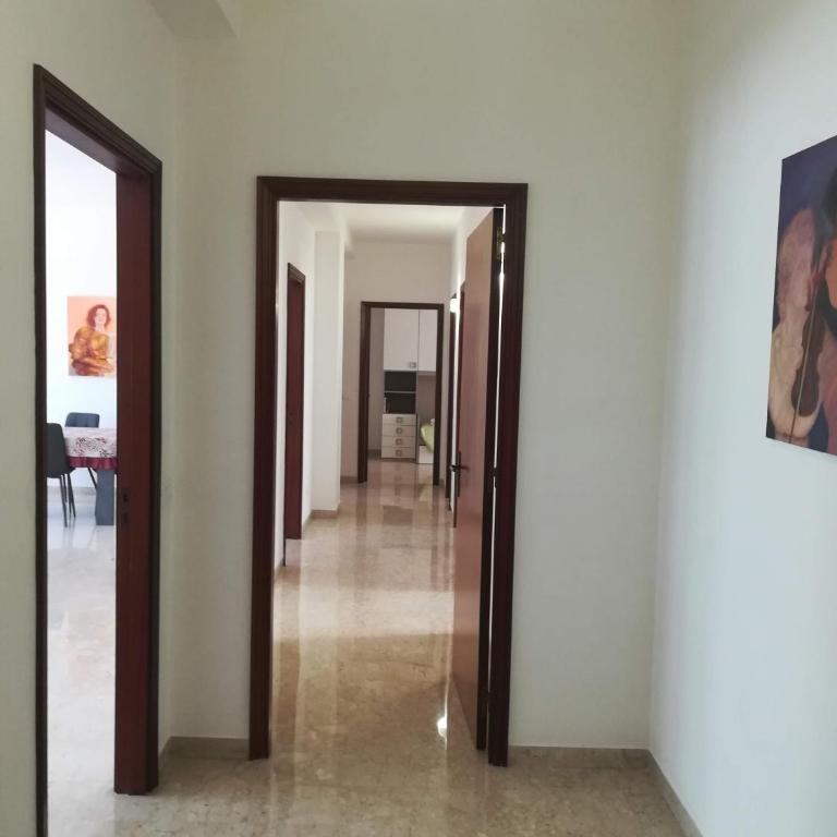 VIRGILIO APARTMENT 3 TARANTO-Posto auto riservato GRATUITO - Two-Bedroom Apartment - 9