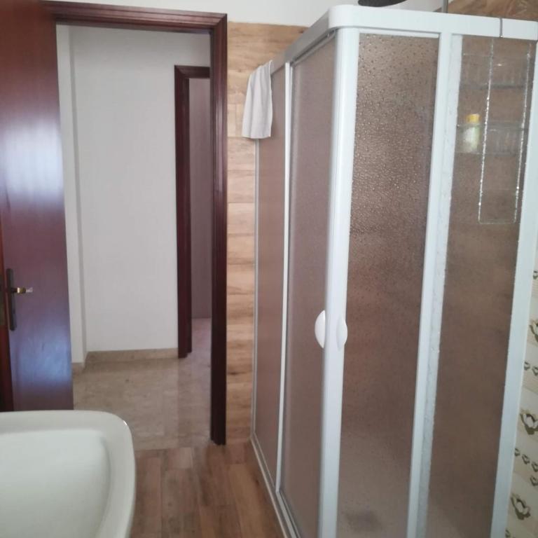 VIRGILIO APARTMENT 3 TARANTO-Posto auto riservato GRATUITO - Two-Bedroom Apartment - 17