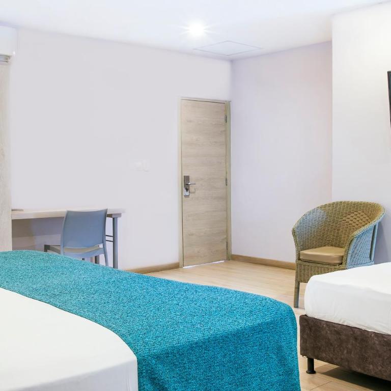 Hotel Santorini Casablanca Resort - Triple Room - 2