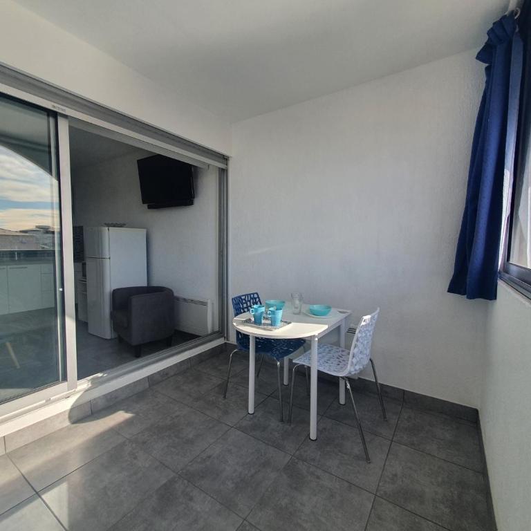 Studio cabine à Sète avec climatisation et parking, proche canal - FR-1-338-398 - Studio - 5