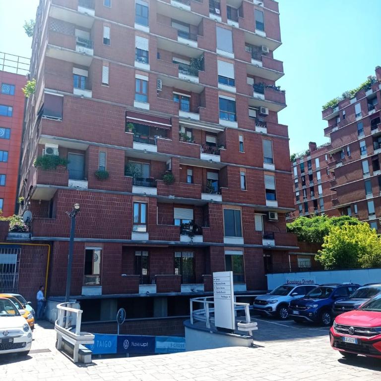 ! Tiffany ! Cinema - Metro 5 min - 70mq - Appartamento con 1 Camera da Letto - 18