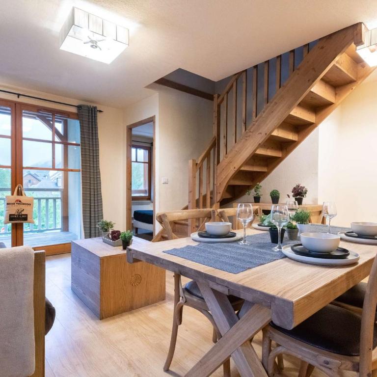 Appart centre Saint-Lary avec piscine, sauna et parking - FR-1-296-425 - Appartement - 1
