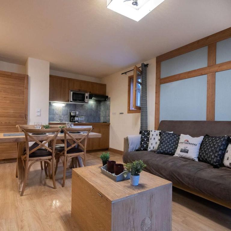 Appart centre Saint-Lary avec piscine, sauna et parking - FR-1-296-425 - Appartement - 4