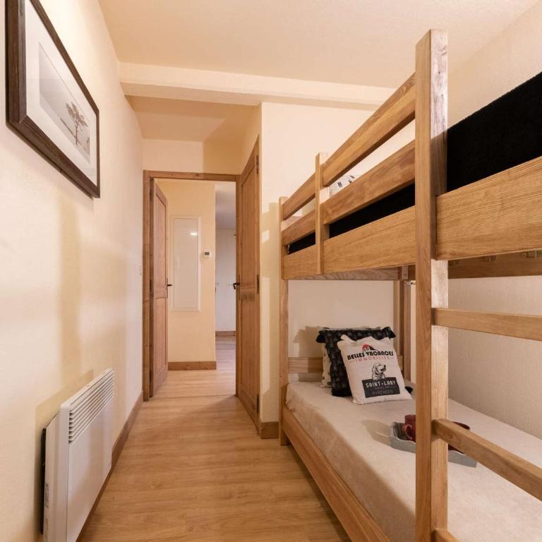Appart centre Saint-Lary avec piscine, sauna et parking - FR-1-296-425 - Appartement - 12