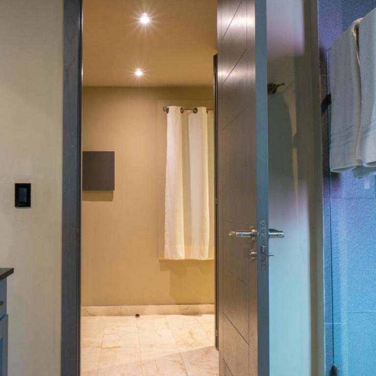 Lotus 2 One Block to Mamitas Beach Club - Apartamento de 2 dormitorios - 14
