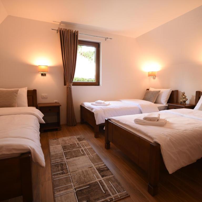 VUKOVIC HOUSE-MOTICKI GAJ - Three-Bedroom Villa - 18