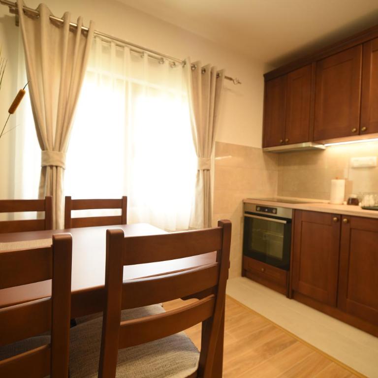 VUKOVIC HOUSE-MOTICKI GAJ - Three-Bedroom Villa - 31