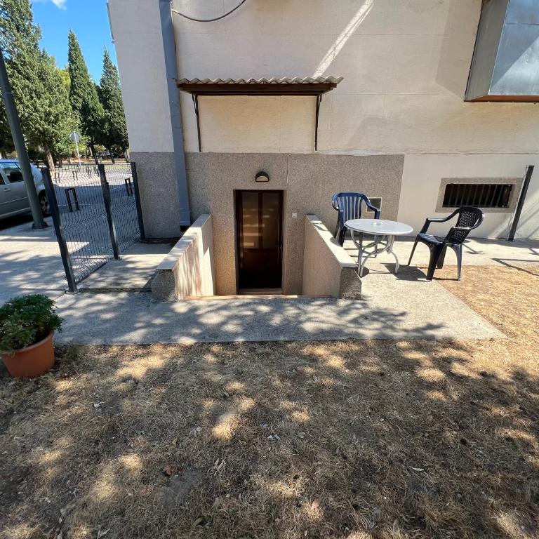 Green Hills II by Rent a car MI - One-Bedroom Apartment - 24