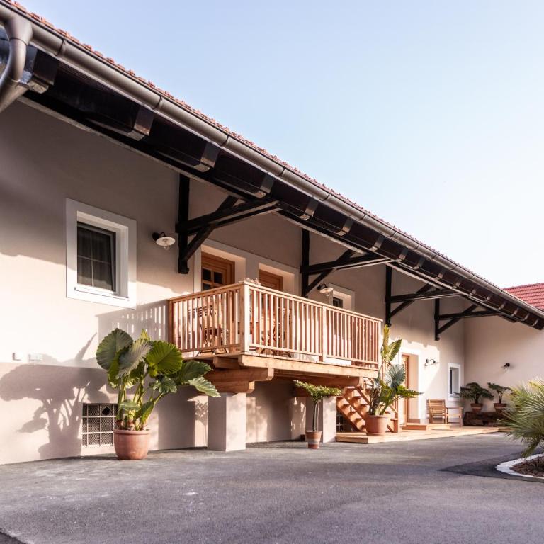 Ferienwohnungen in der alten Schnapsbrennerei Kolleritsch in Mureck - Apartment mit 2 Schlafzimmern - 2
