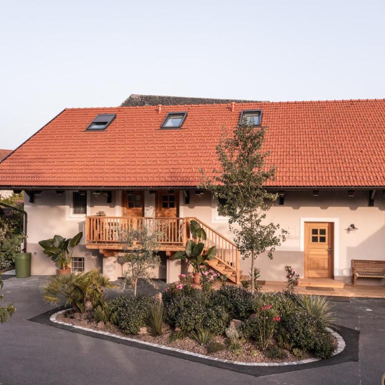 Ferienwohnungen in der alten Schnapsbrennerei Kolleritsch in Mureck - Apartment mit 2 Schlafzimmern - 1