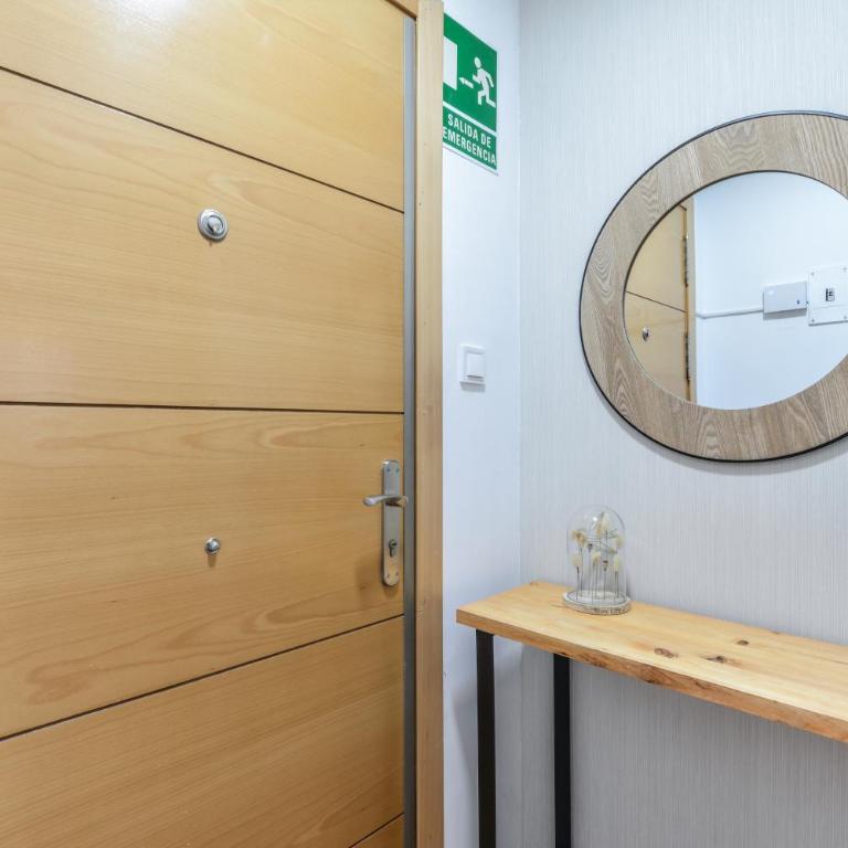 Collection Plaza de España - One-Bedroom Apartment - 7