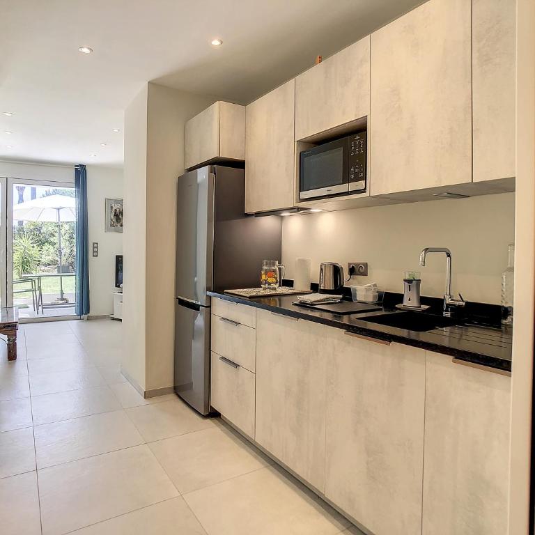 Beautiful 1 bedroom with garden on the Croisette 254 - Apartamento de 1 dormitorio - 7