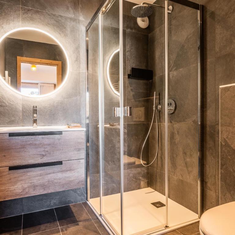 Apartment Sipo Alpe D'Huez - by EMERALD STAY - Three-Bedroom Apartment - 31