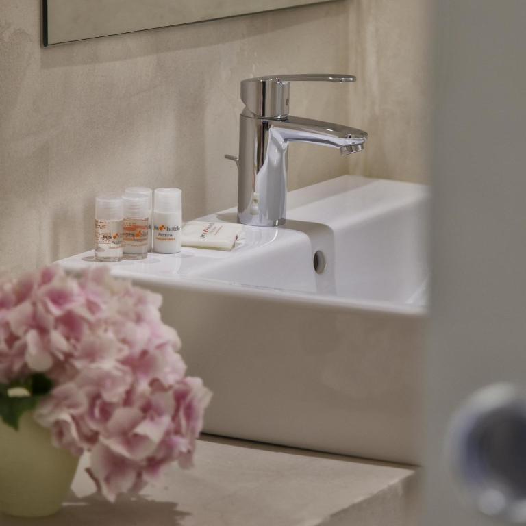 Hotel Boemia - Superior Double or Twin Room - 2