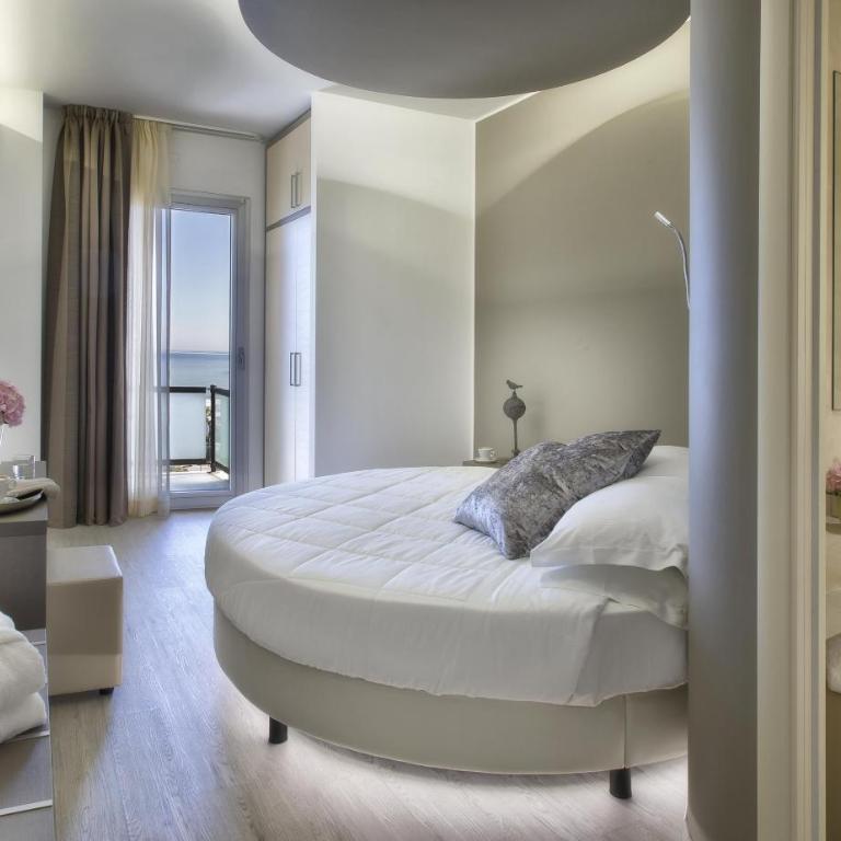 Hotel Boemia - Superior Double or Twin Room - 15