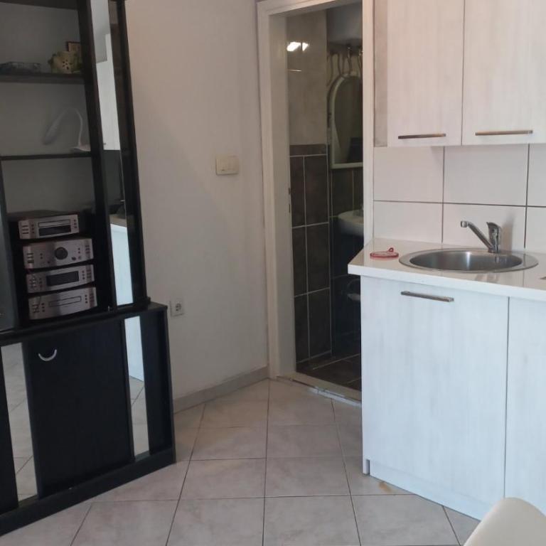 Belane Apartments - Studio - 7