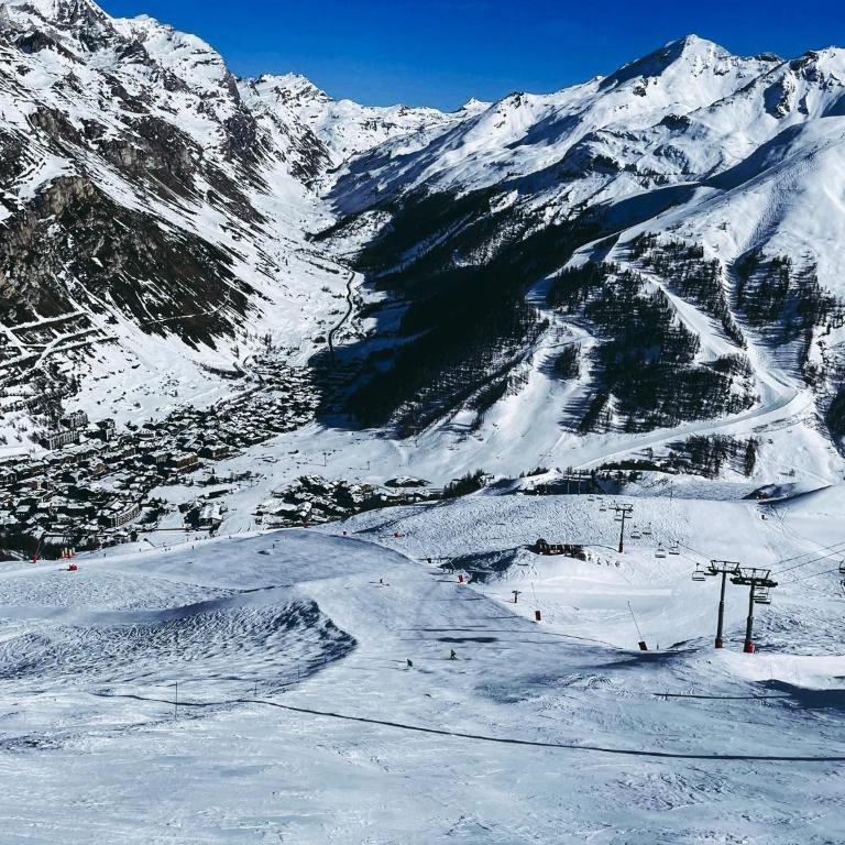 Appartement esprit chalet - splendide vue montagne à 180 - Appartement avec Vue sur la Montagne - 56