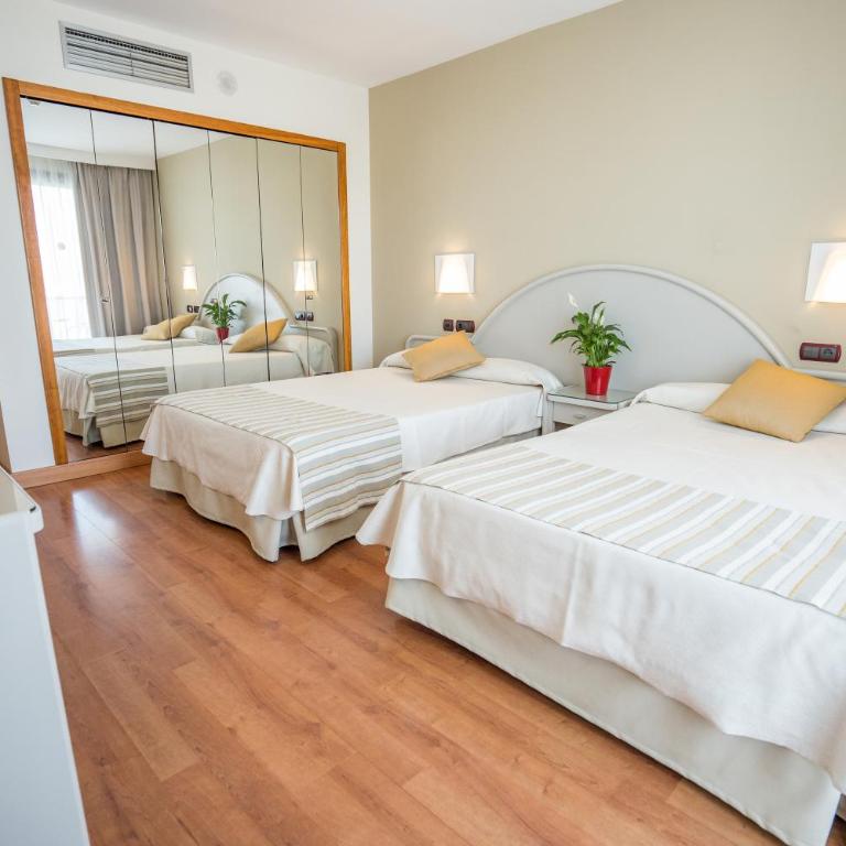 Gran Hotel Costa del Sol - Habitación Familiar (2 adultos y 2 niños) - 4