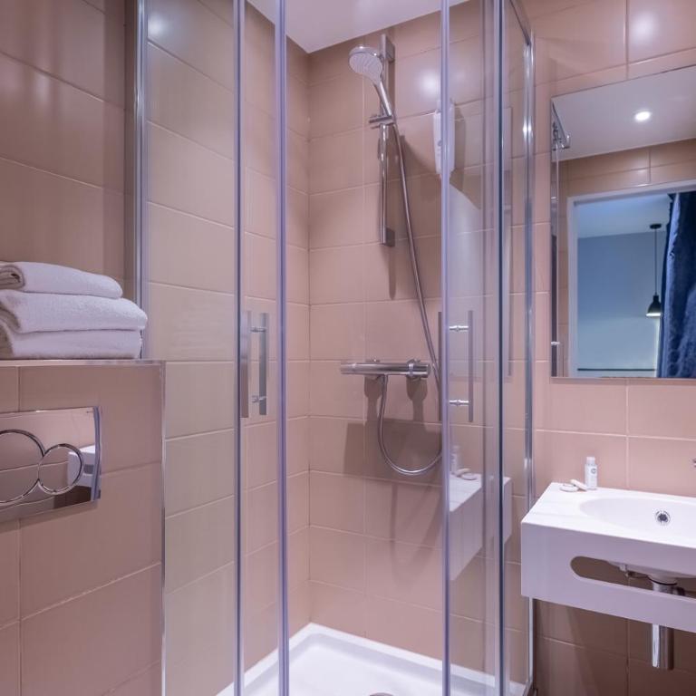 Hotel Lilas Blanc - Habitación Doble Estándar sin ascensor - 3