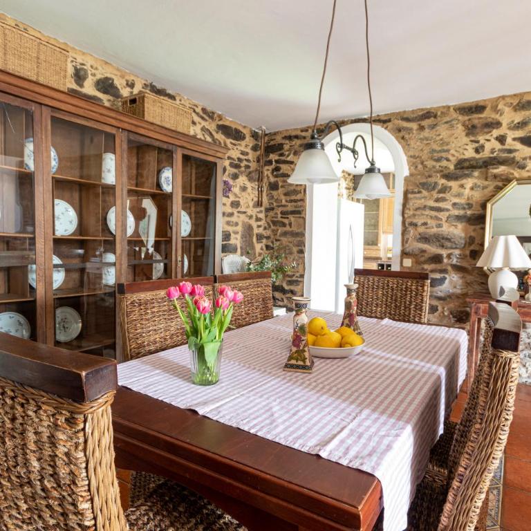 Casa das Regueiras - Five-Bedroom House - 9