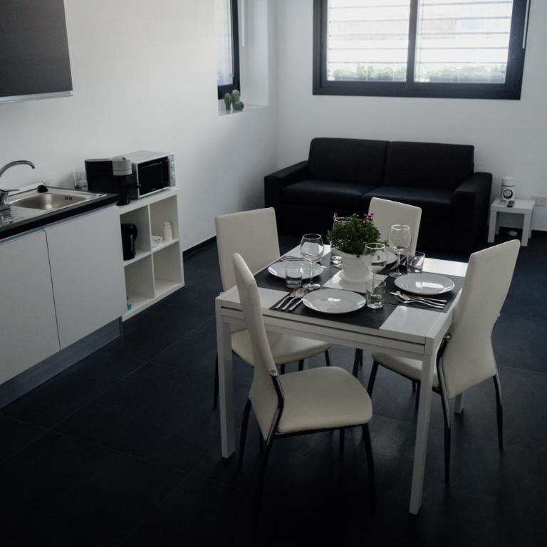 DOMUS RESIDENCE - CATULLO - - Appartamento con 2 Camere da Letto - 20