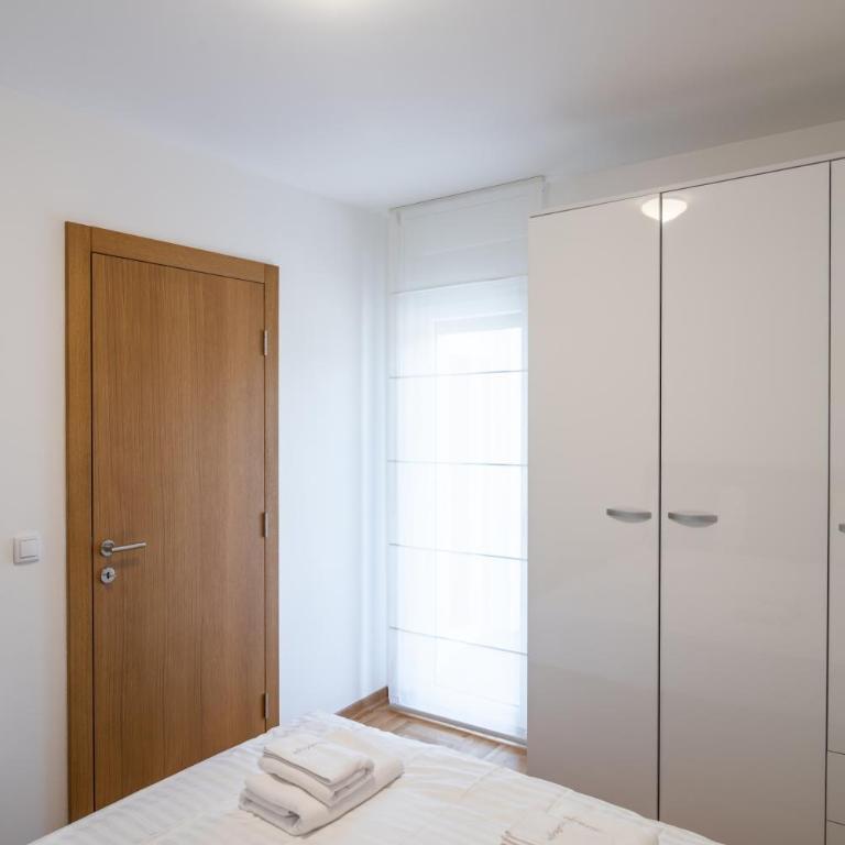 Apartmani Central 7 & Free parking - Apartman sa 1 Spavaćom Sobom - 9