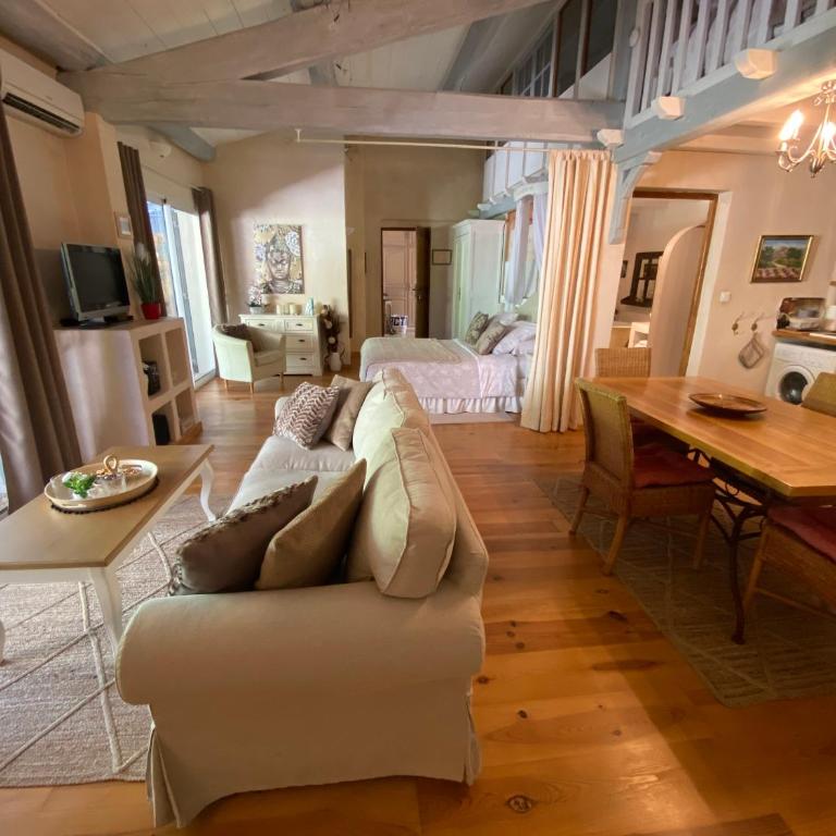 Mas Beau Soleil & Spa Cottages DeCharme avec Jacuzzi&Jardin Privés - Maison de Vacances - 22